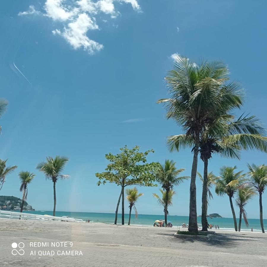 Casa Esquina Com Beira Mar Com Piscina Grande Na Enseada Pe Na Areia 50 Metros *