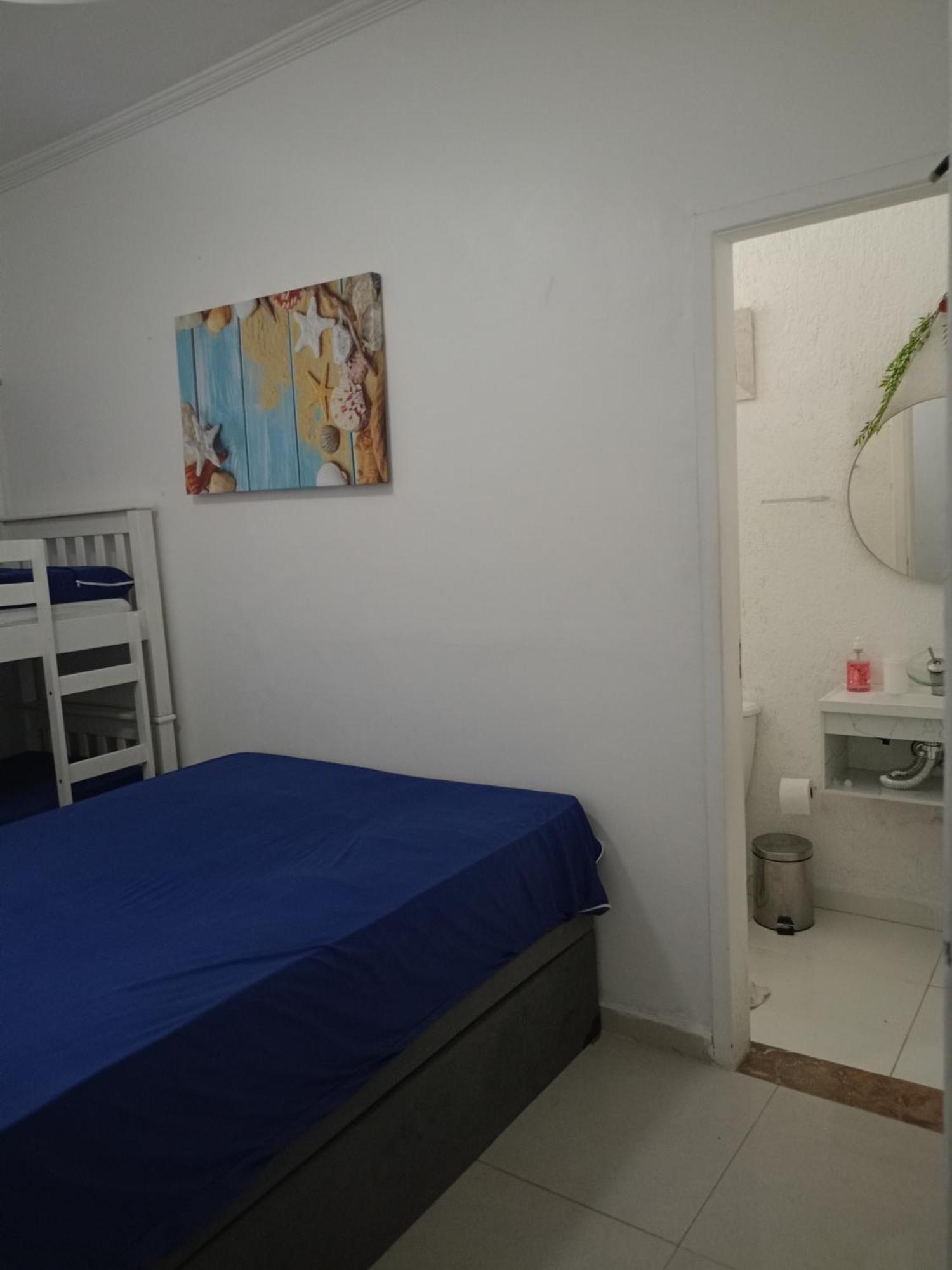 Casa Esquina Com Beira Mar Com Piscina Grande Na Enseada Pe Na Areia 50 Metros